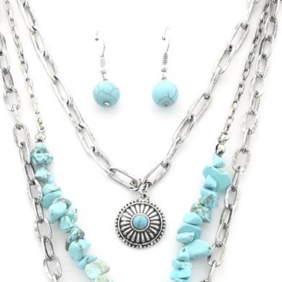 Chonco pendant with earrings - Picture 2 of 2